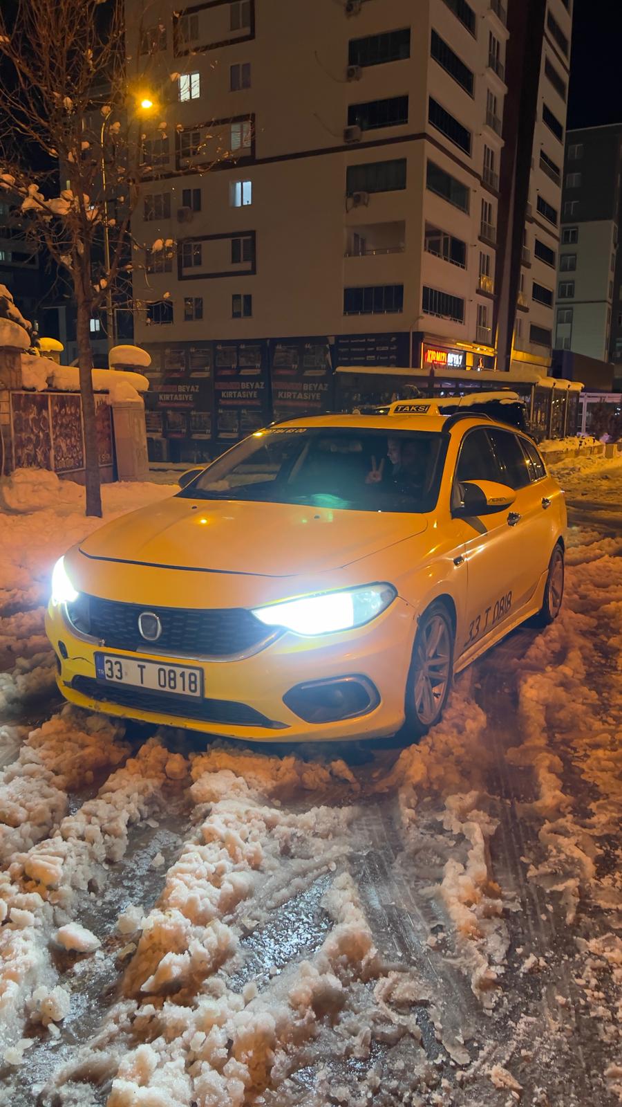 ACİL TAKSİ LAZIM MI? Mersin’de Beklemeye Son: Mezitli Hemen Taksi Kapınızda!